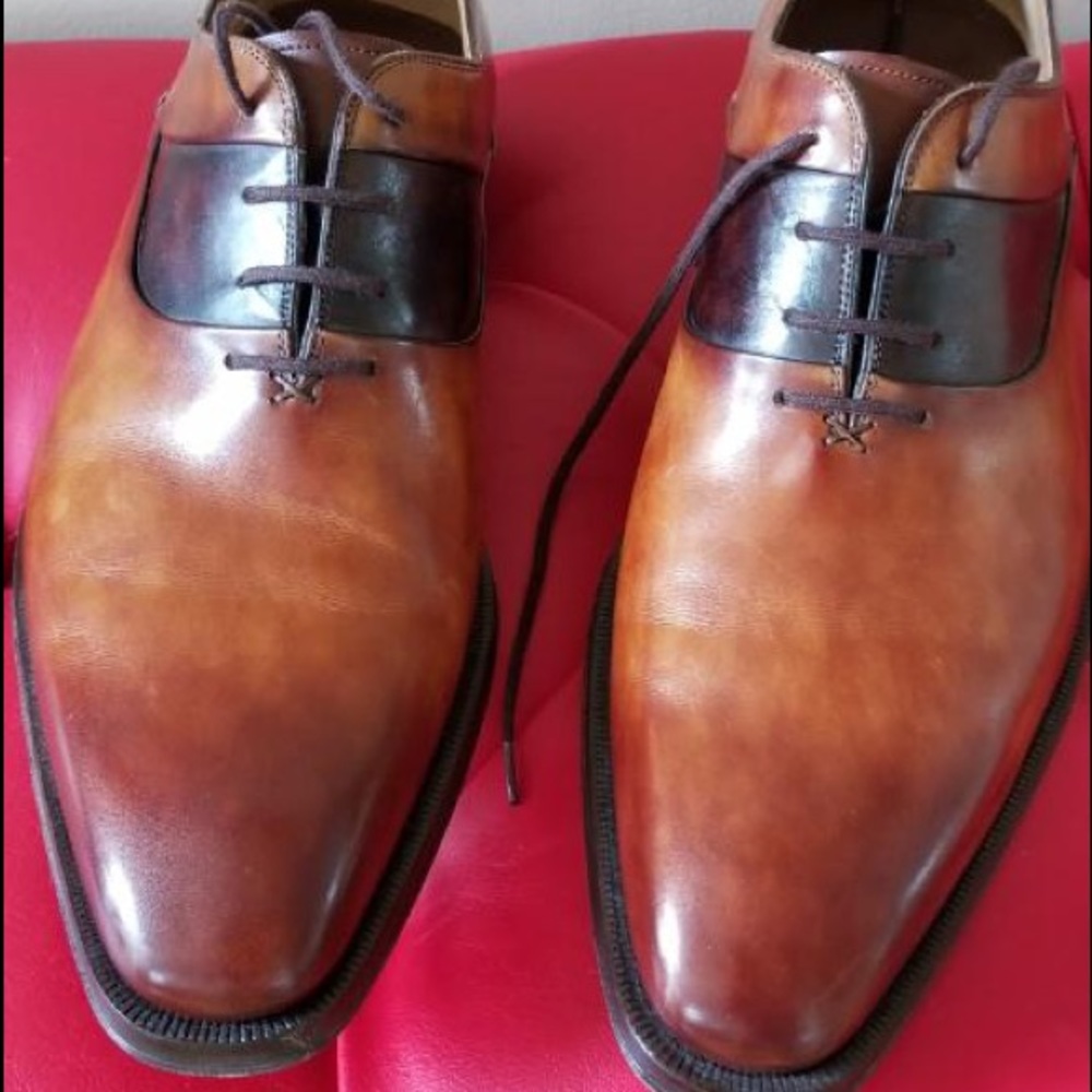 Dress shoes
